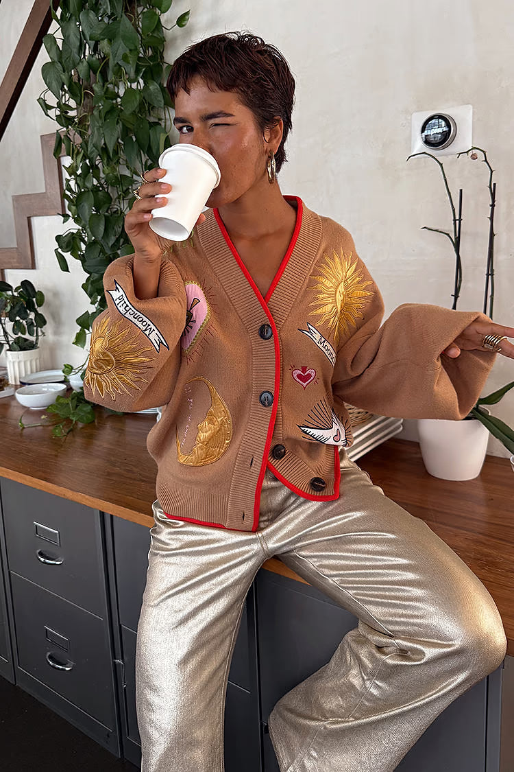 Lara / Cárdigan místico camello