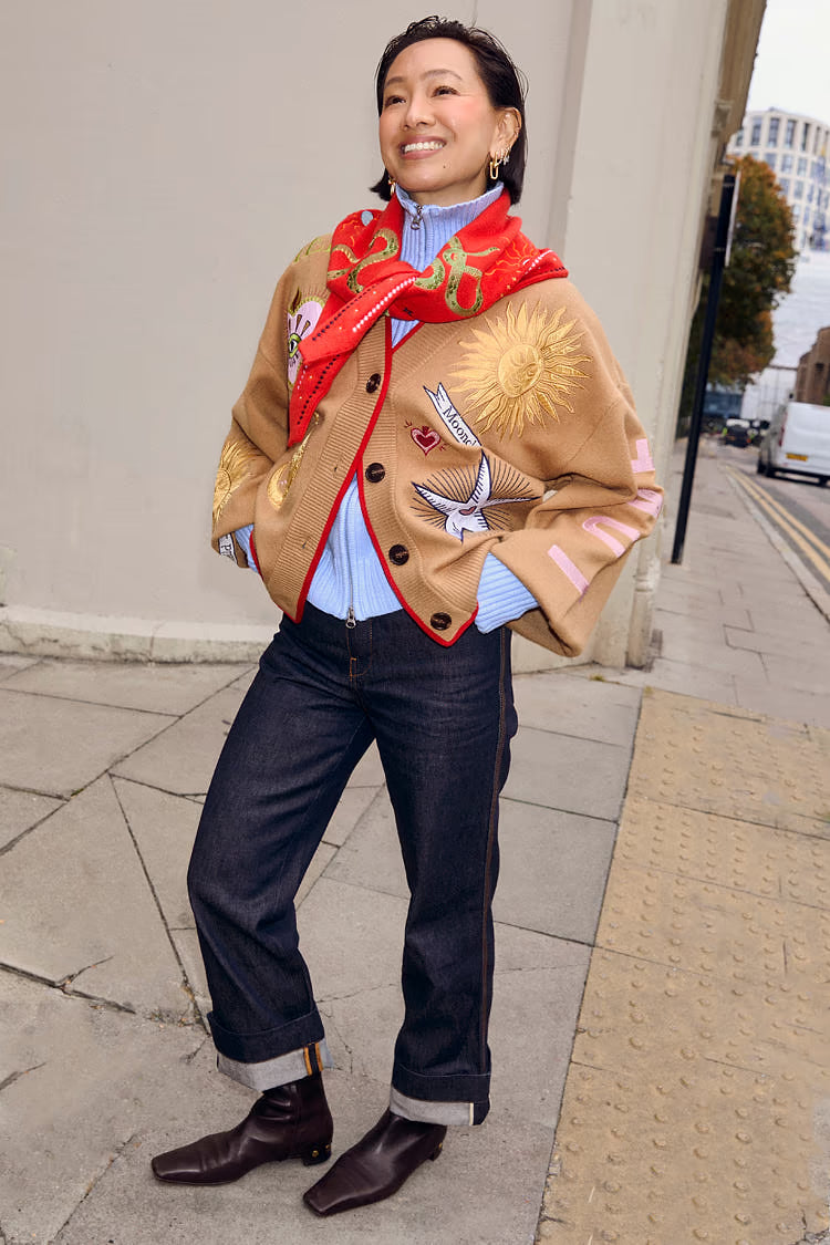 Lara / Cárdigan místico camello